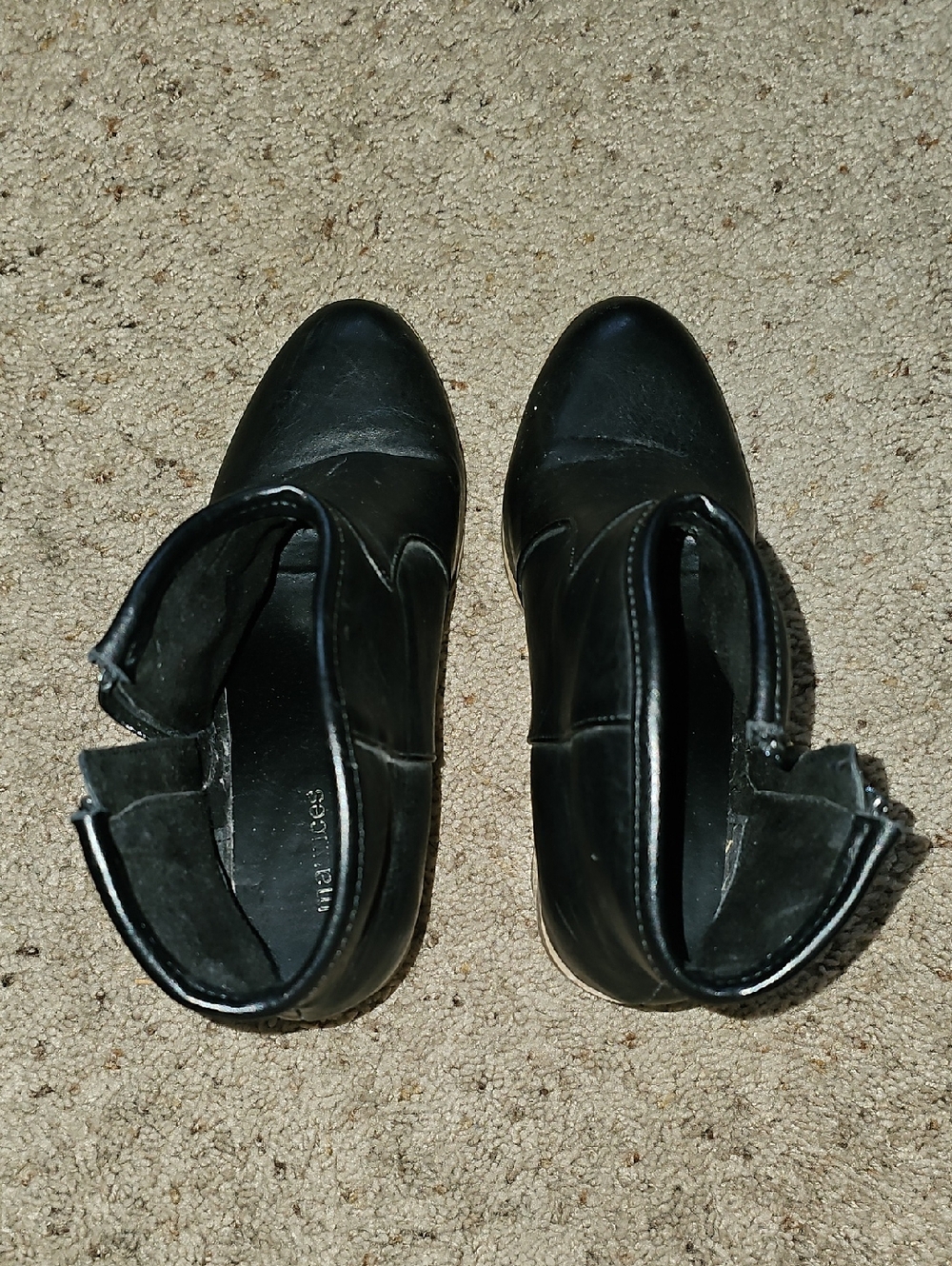Maurices Black Leather Ankle Booties with Side Zip